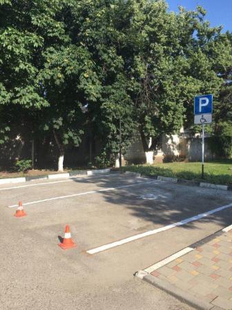 На улицах Тбилисской кипит работа 